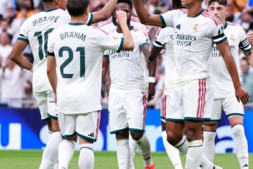 Bellingham y Mbappé comandan ante un débil Málaga otro festín del Madrid de Mourinho