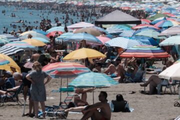 La financiación, refugio para irse de vacaciones: el alza de precios lleva a uno de cada seis españoles a pedir un crédito para viajar