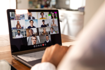 La ley lo deja claro: estas son las opciones de teletrabajo que tienes si cuidas a un familiar con discapacidad