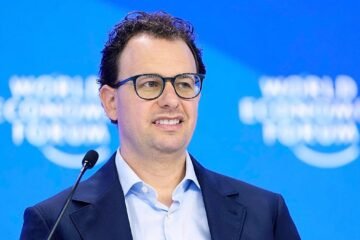 ‘Doomers’ contra ‘boosters’: la batalla que divide el futuro de la inteligencia artificial