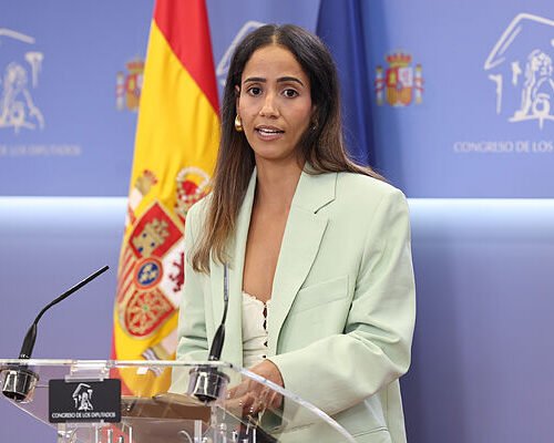 Sumar compromete al PSOE con su voto sobre la nacionalización de saharauis: «Si cambian, sería cavar su propia tumba, darían señales de que tuvo que ver con la crisis de Ceuta»