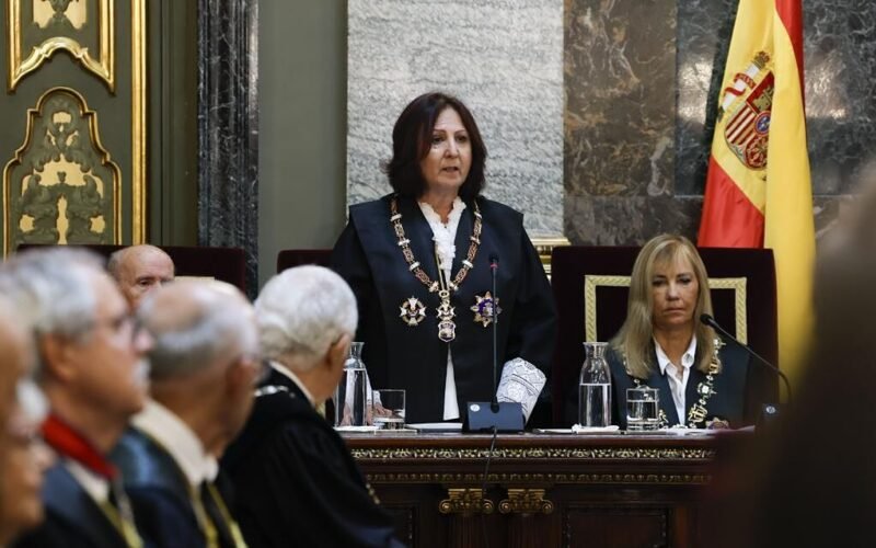 La fiscal general se revuelve ante las críticas: «No pueden confundirse con la descalificación sistemática de la institución»