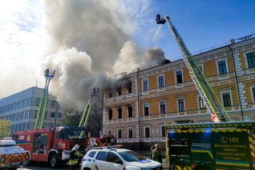 Un ataque con drones rusos contra la Academia de Ciencias de Kiev deja al menos una mujer muerta y varios heridos