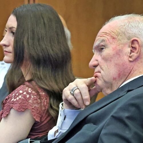 La defensa de Lindsay Clancy pide archivar el caso y cuestiona las pruebas contra la enfermera