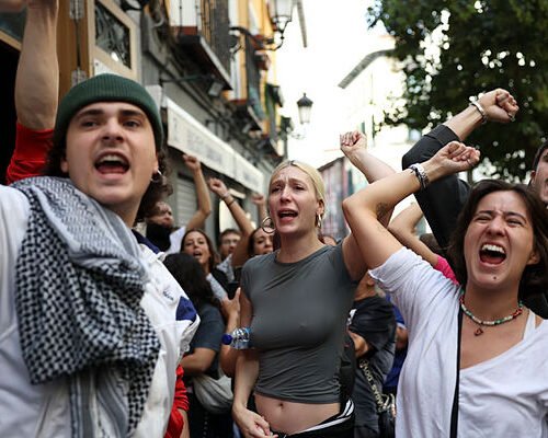 Los acampados siguen con su causa por una vivienda digna: «El pulso no ha acabado»