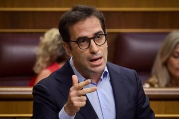 La macro presume, la micro paga: el PIB sube mientras cae el poder adquisitivo de los hogares