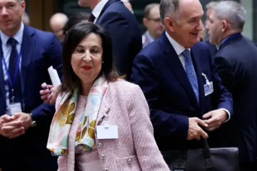 Robles pide al nuevo delegado del Gobierno en Ceuta «máxima sinceridad»