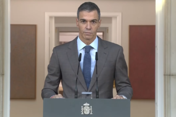 Elecciones generales en España, en directo | Ayuso pide a los españoles que «ni se les ocurra votar por correo»