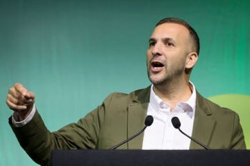 El líder del Partido Verde británico no podrá entrar en Israel tras declarar al sionismo como racismo