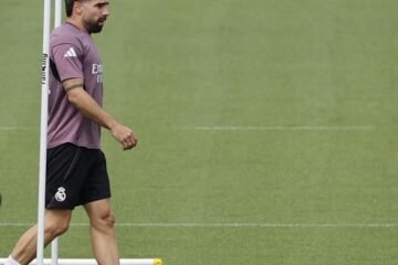 El Getafe negocia con Dani Carvajal, sin equipo desde su salida del Real Madrid
