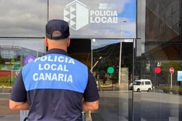 Detienen a un hombre por quemar vivo y matar a un perro en Adeje (Tenerife)