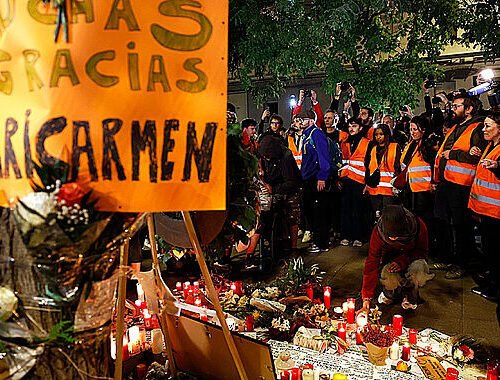 Apoteosis de Maricarmen en altares de campaña