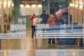 La Policía Nacional detiene a una agente de viajes por una estafa de más de 40.000 euros a 80 jubilados en Salamanca