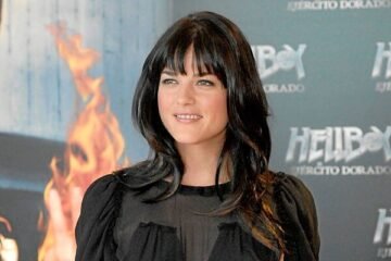 Detenida la actriz Selma Blair tras un altercado en un vuelo en Estados Unidos