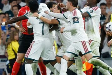Vinicius, sancionado sin Clásico, señalado por Mourinho por «un gol ridículo» y enfadado por el cambio: «¿Por qué me quita?»