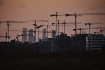 Las compraventas de vivienda caen un 7% hasta junio, hasta las 353.000 transacciones