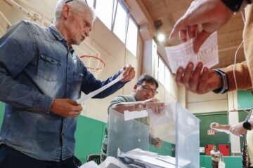 ¿Qué pasa si te convocan para mesa electoral y tienes un viaje de empresa durante las elecciones generales del 29N?